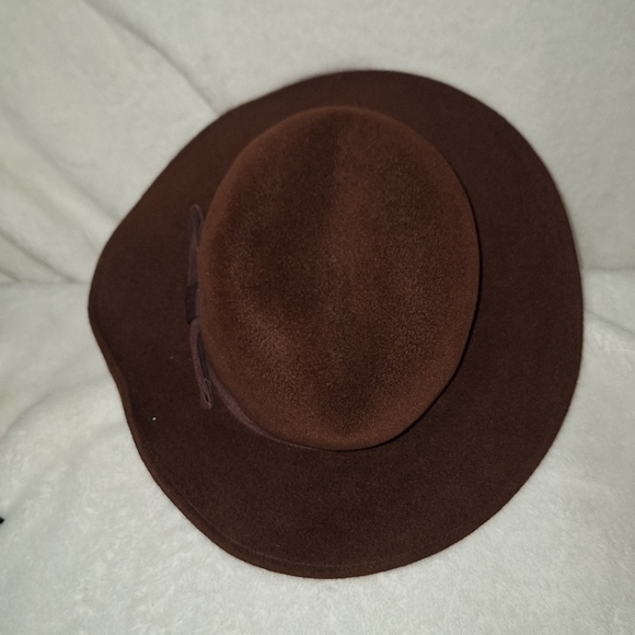 Burberry Hat - Picture 3 of 12